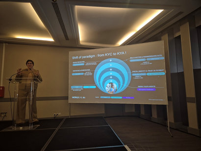 Colombe Herault, Authentication Business Manager, delivering our distilled insights to the audience.