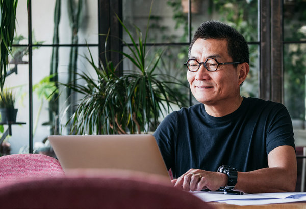 A man working on his laptop