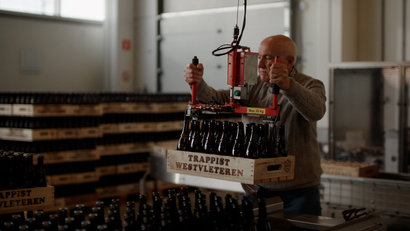 Saint-Sixtus: artisanal brewery scales up with online presence and cross-border payments.
