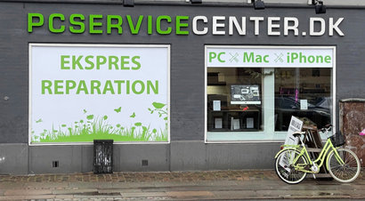 PC Servicecenter butik med skilt på facaden