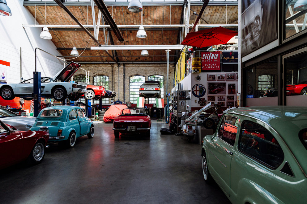 garage with cars